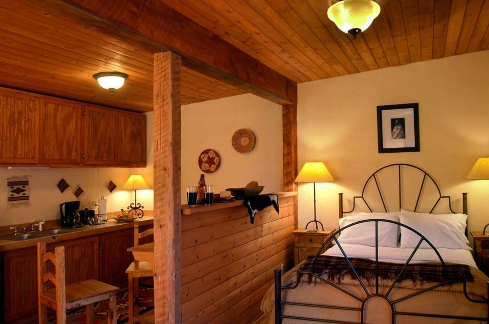 The Maverick Inn Alpine Esterno foto